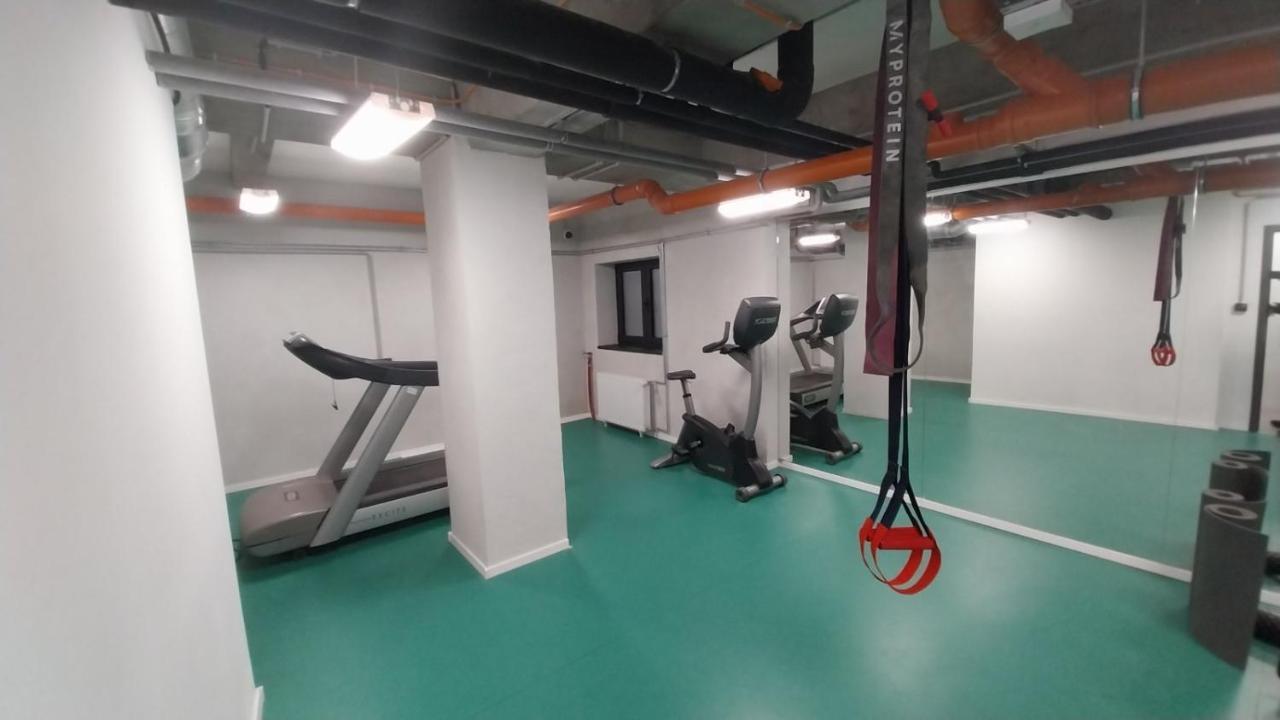 Peaceful Basement Apartment With Terrace & Free Gym Budapest Exterior photo